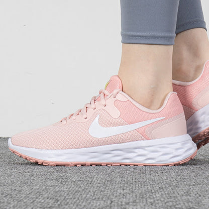NIKE REVOLUT 7
